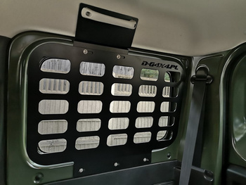 Panel MOLLE na szyby do wewnątrz Suzuki Jimny 4
