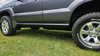 Progi stalowe z blachy do Toyota Land Cruiser J120 (zapytaj o dostępność)